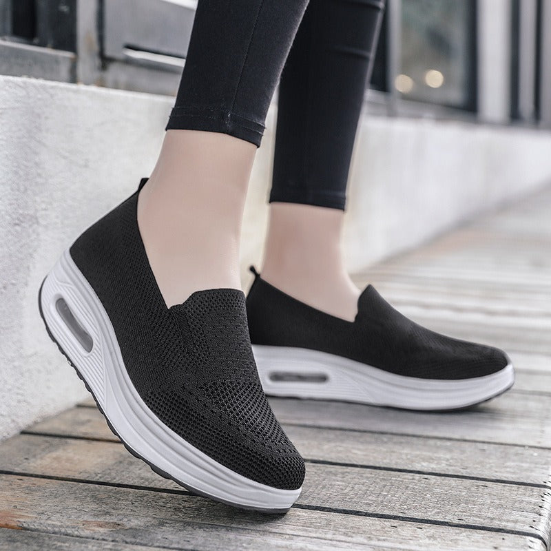 Breathable flying woven shoes with one foot for women's sports shoes, sock mouth casual shoes